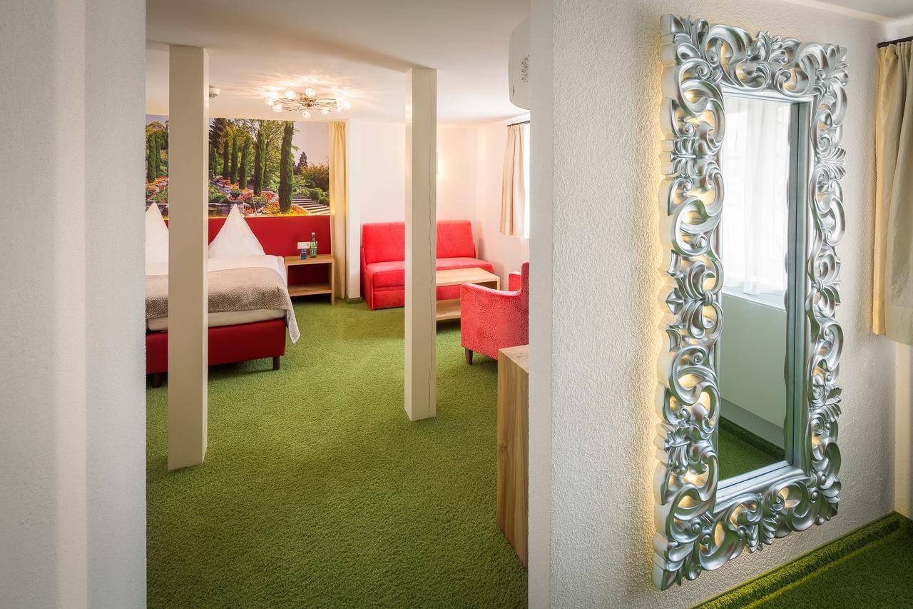 Hotel Alte Schule 林道 外观 照片